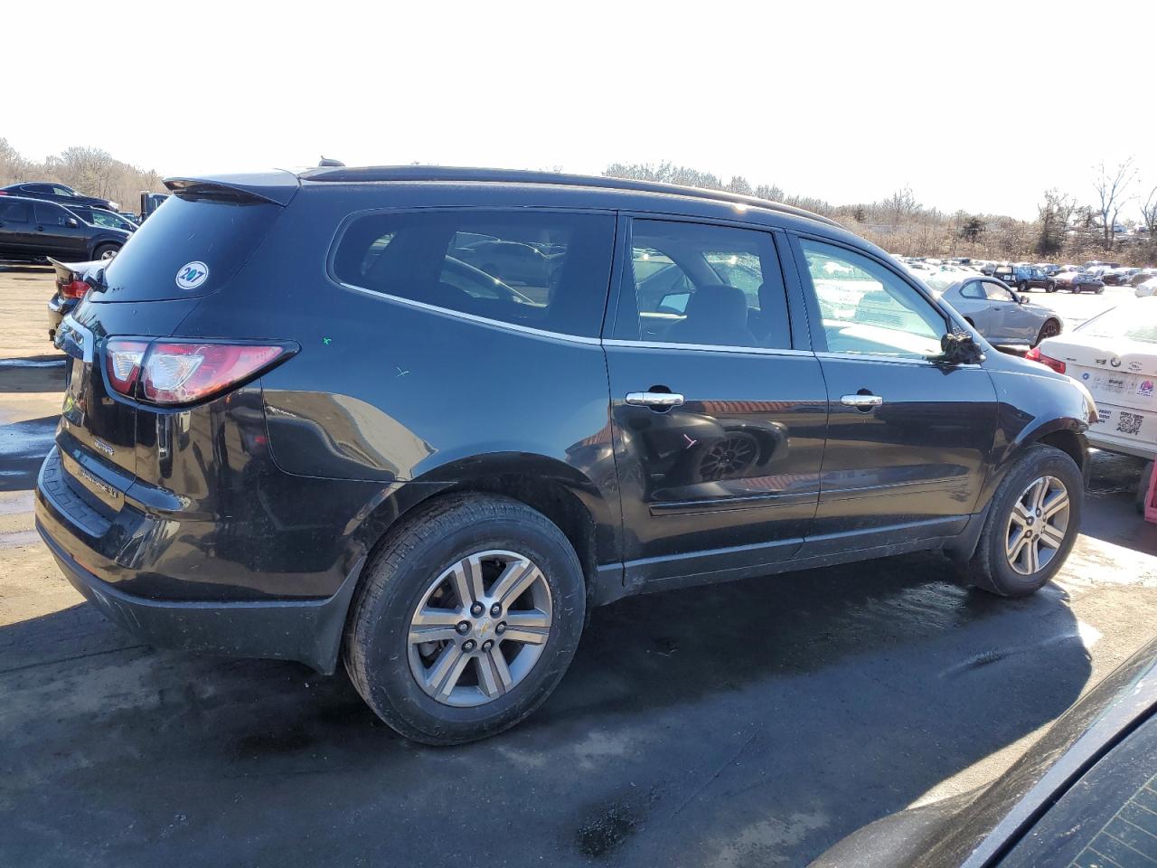 2015 Chevrolet Traverse - Image 3