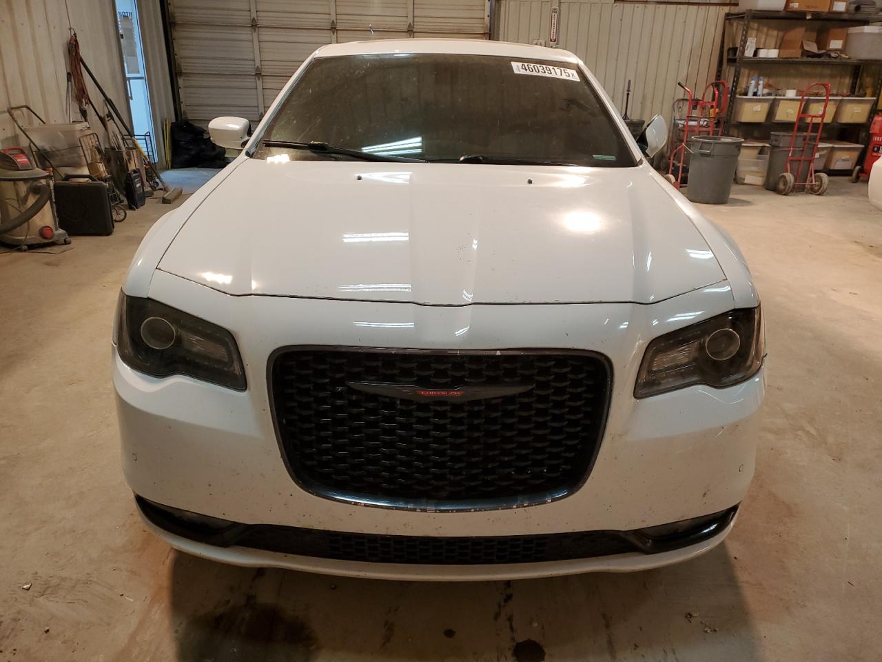 2021 Chrysler 300 - Image 5