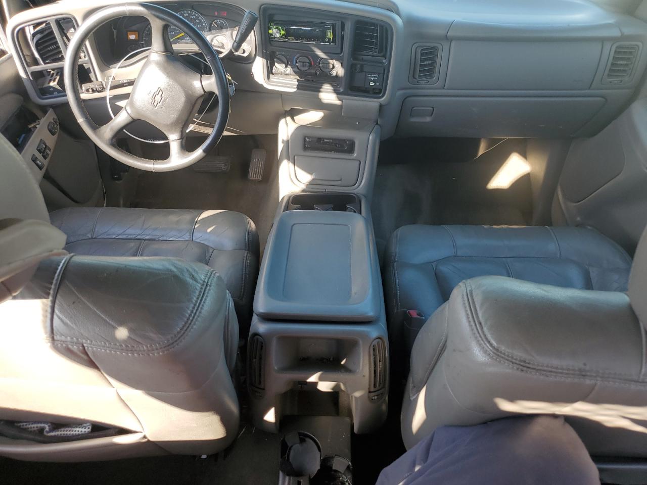 2001 Chevrolet Silverado - Image 8
