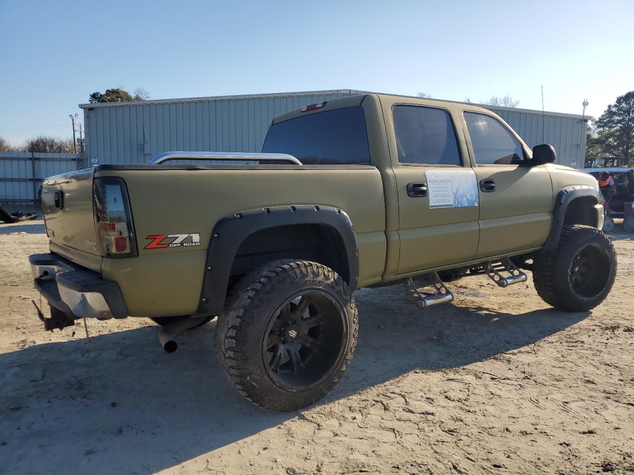 2004 GMC Sierra - Image 3