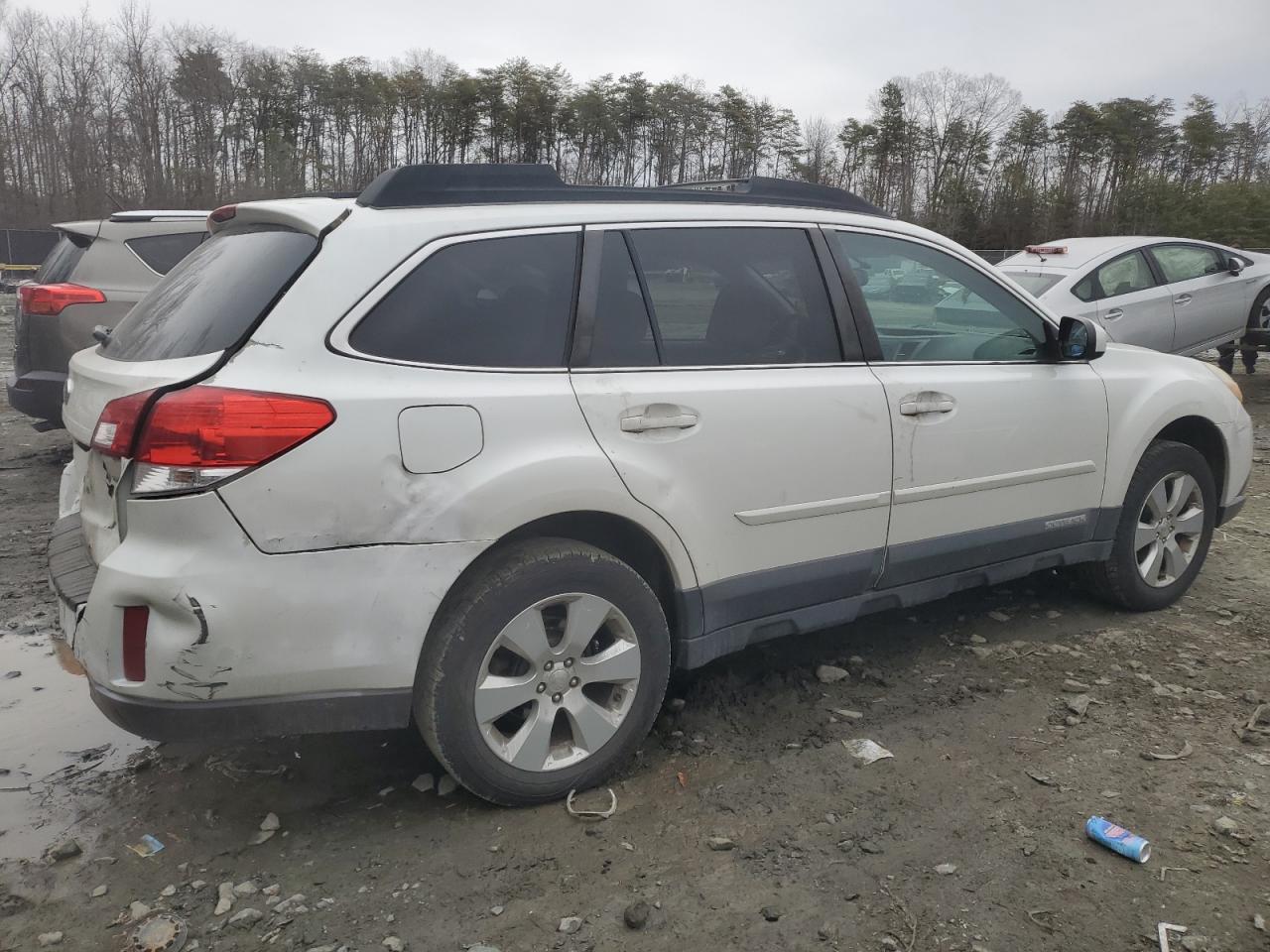 2012 Subaru Outback - Image 3