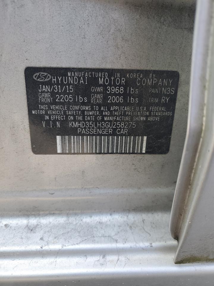 2016 Hyundai Elantra - Image 13