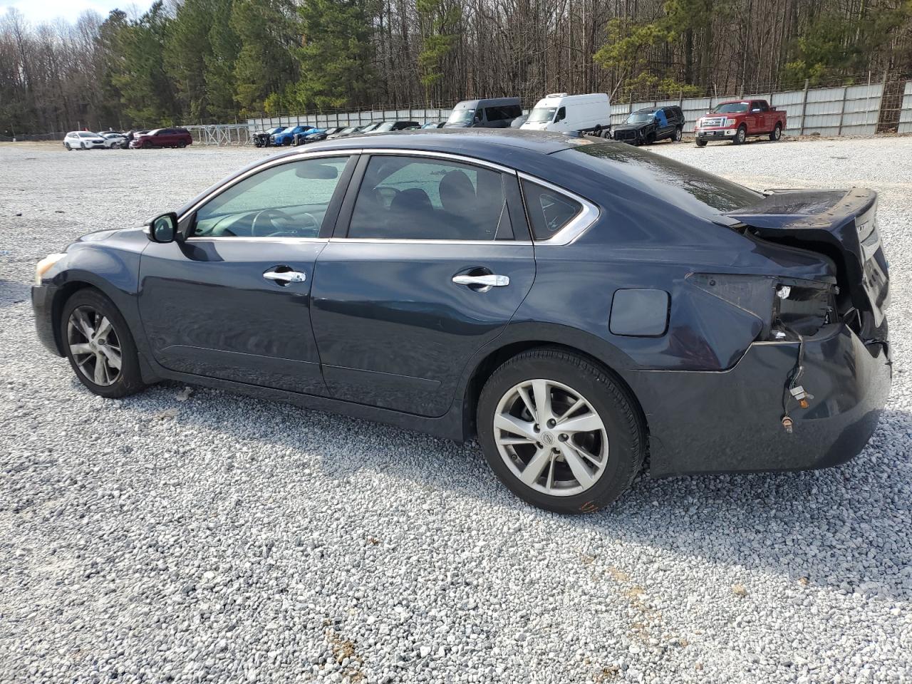2014 Nissan Altima - Image 2