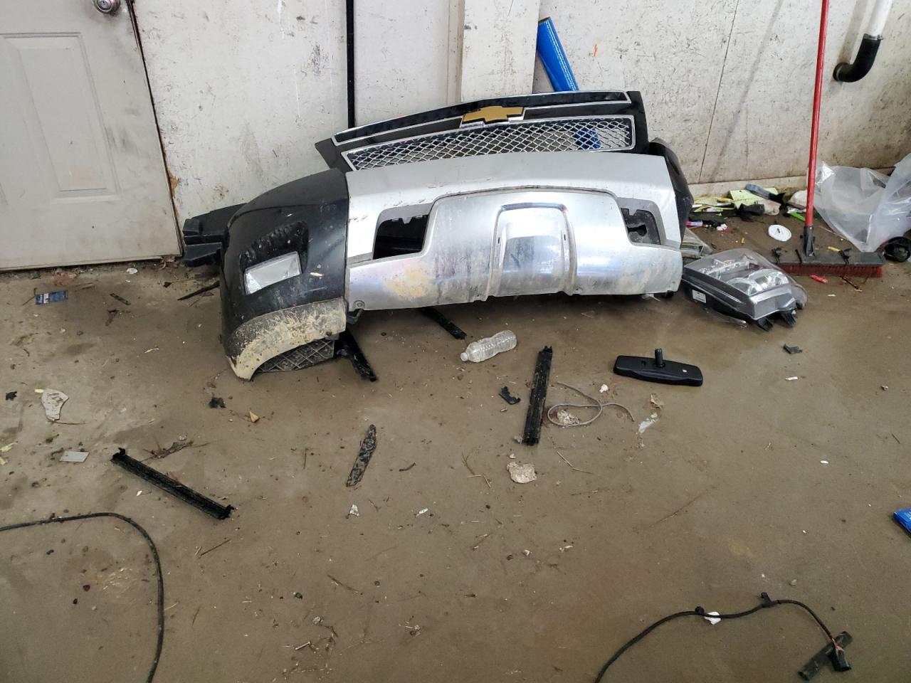 2013 Chevrolet Avalanche - Image 12