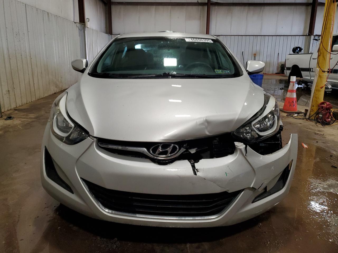 2015 Hyundai Elantra - Image 5