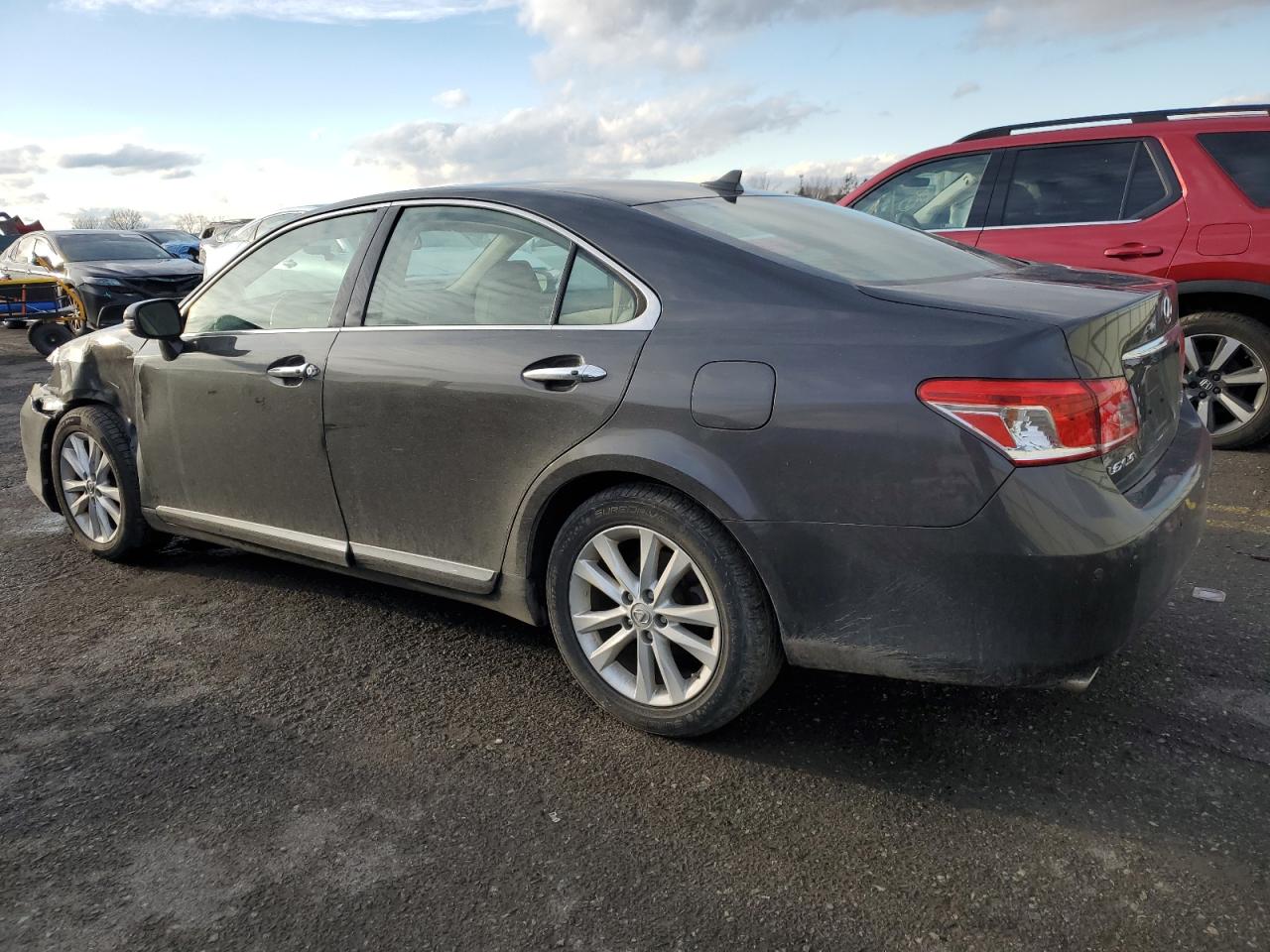 2010 Lexus ES - Image 2
