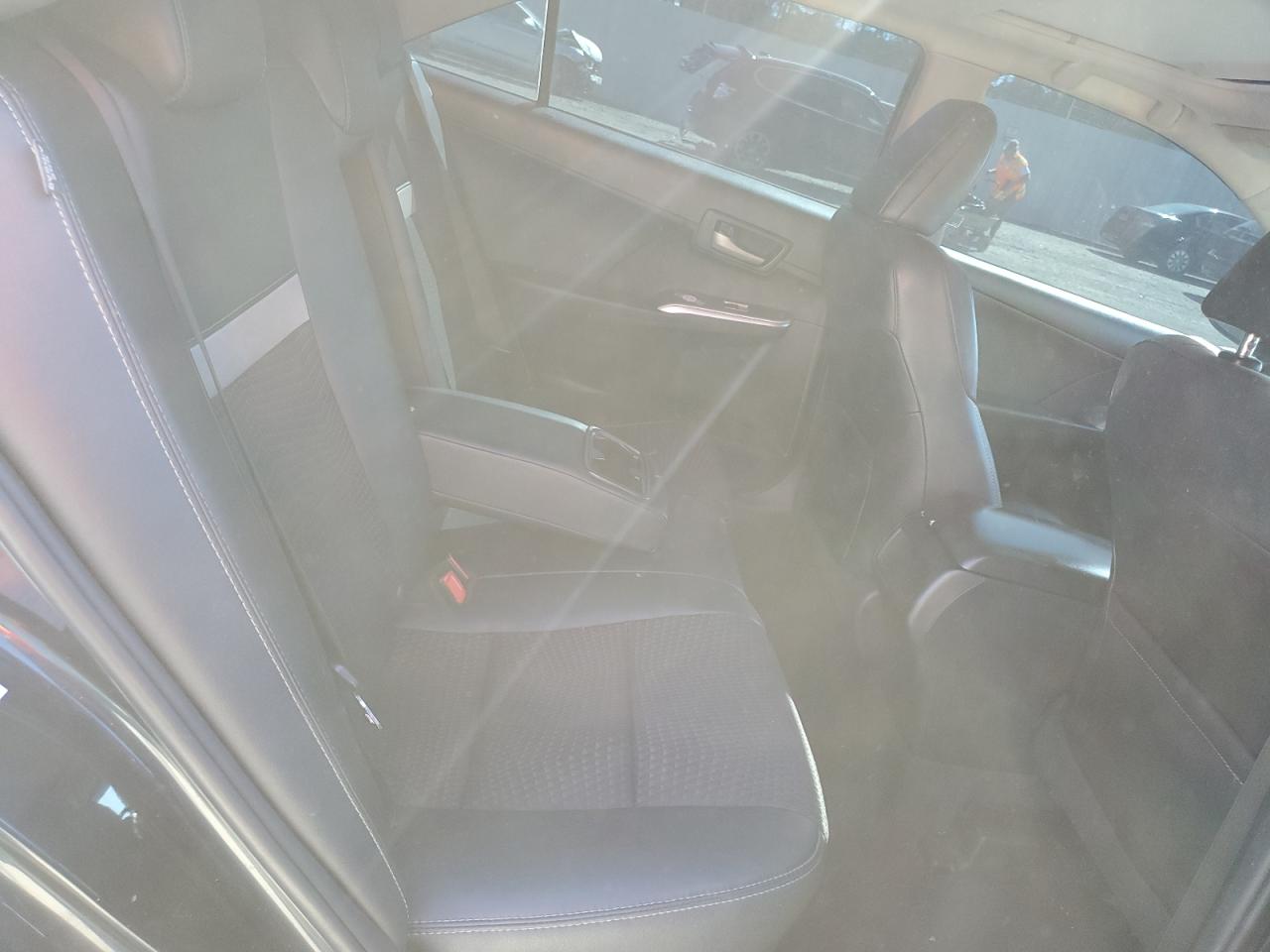 2013 Toyota Camry - Image 10