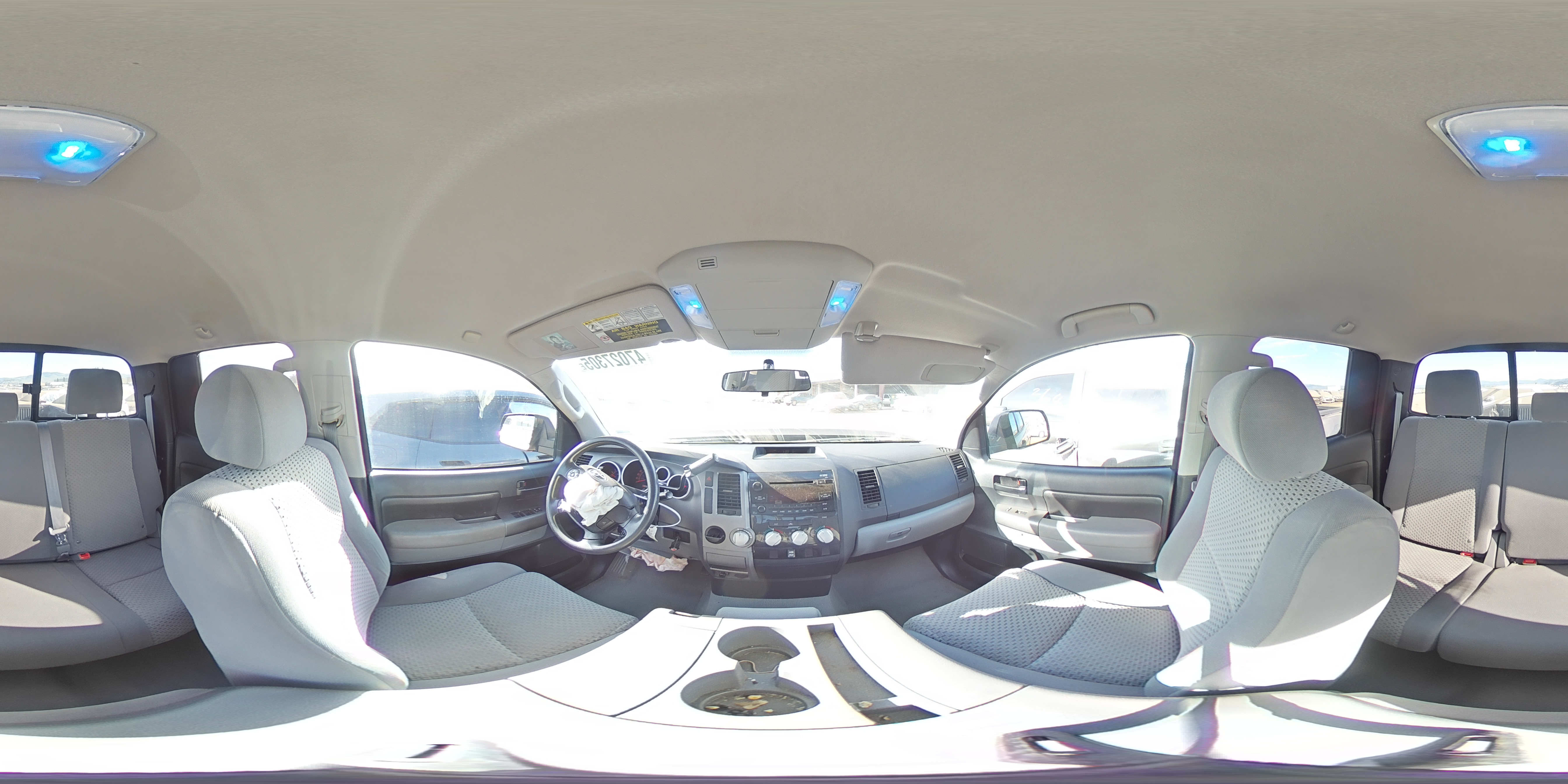 2010 Toyota Tundra - Image 13