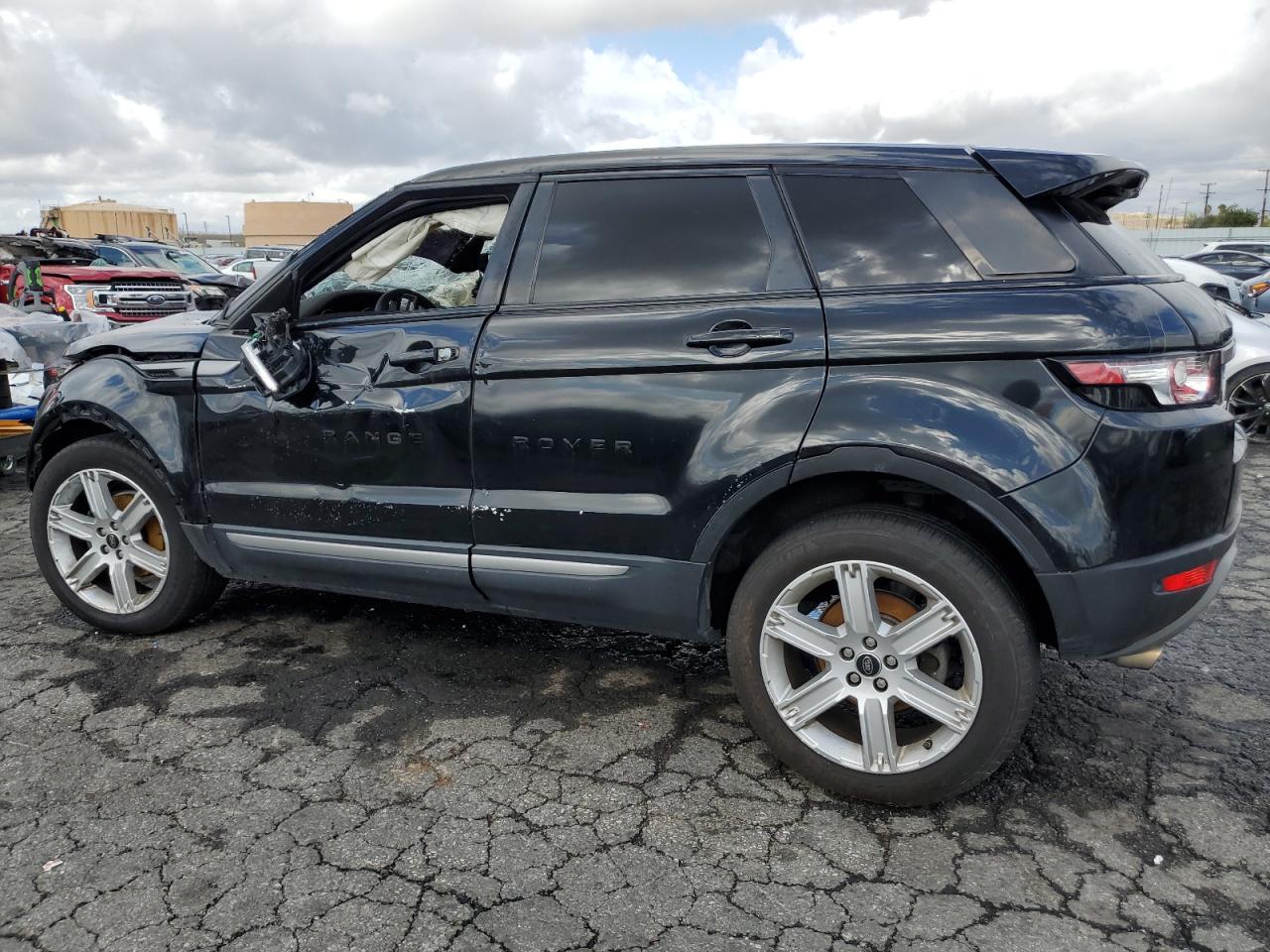 2013 Land Rover Range Rover - Image 2