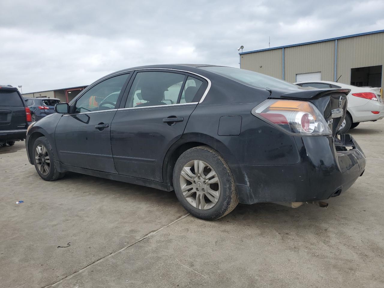 2012 Nissan Altima - Image 2