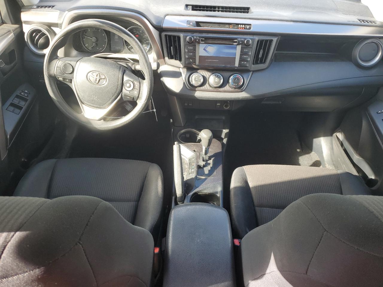 2018 Toyota RAV 4 - Image 8