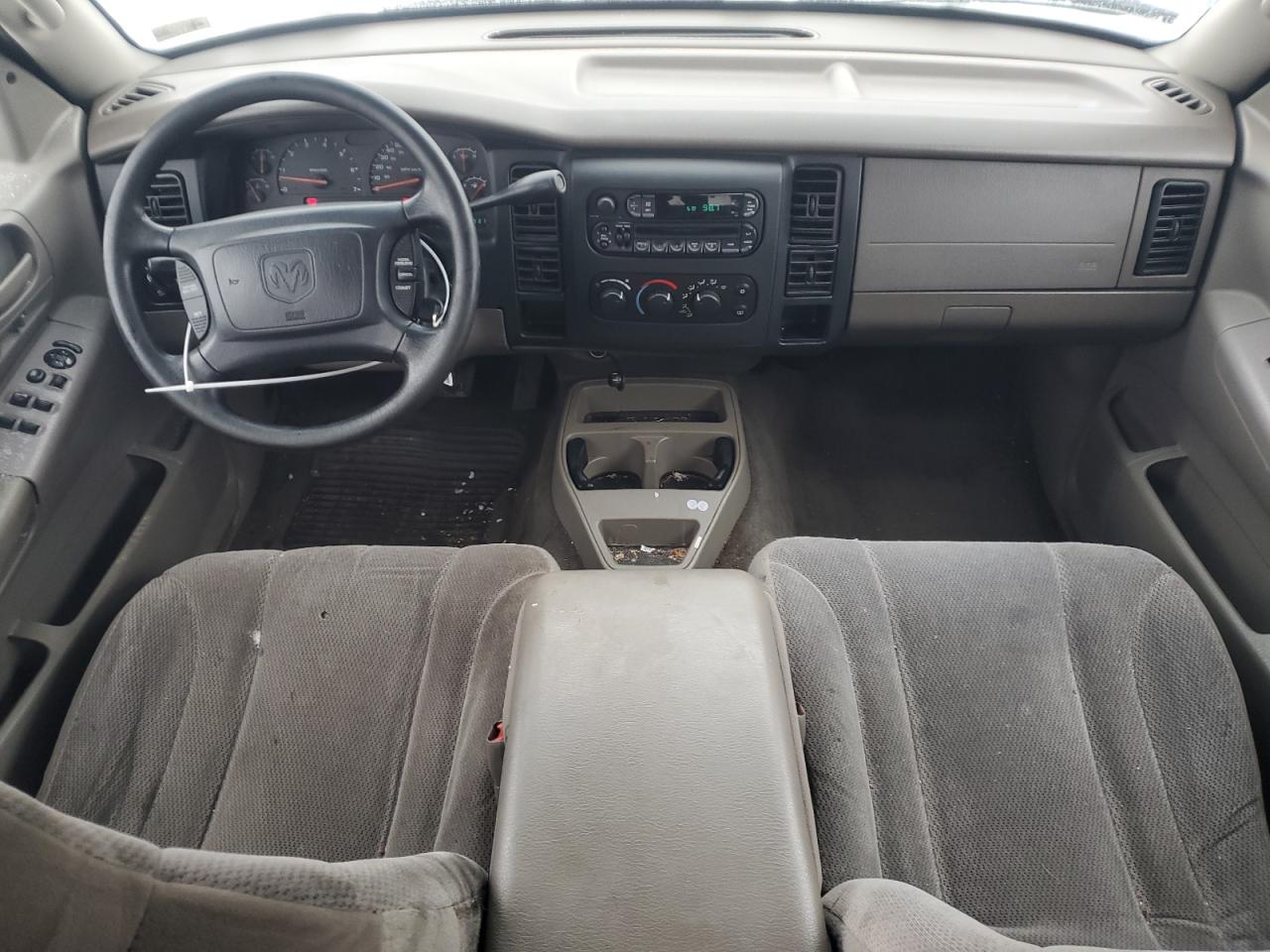 2004 Dodge Dakota - Image 8