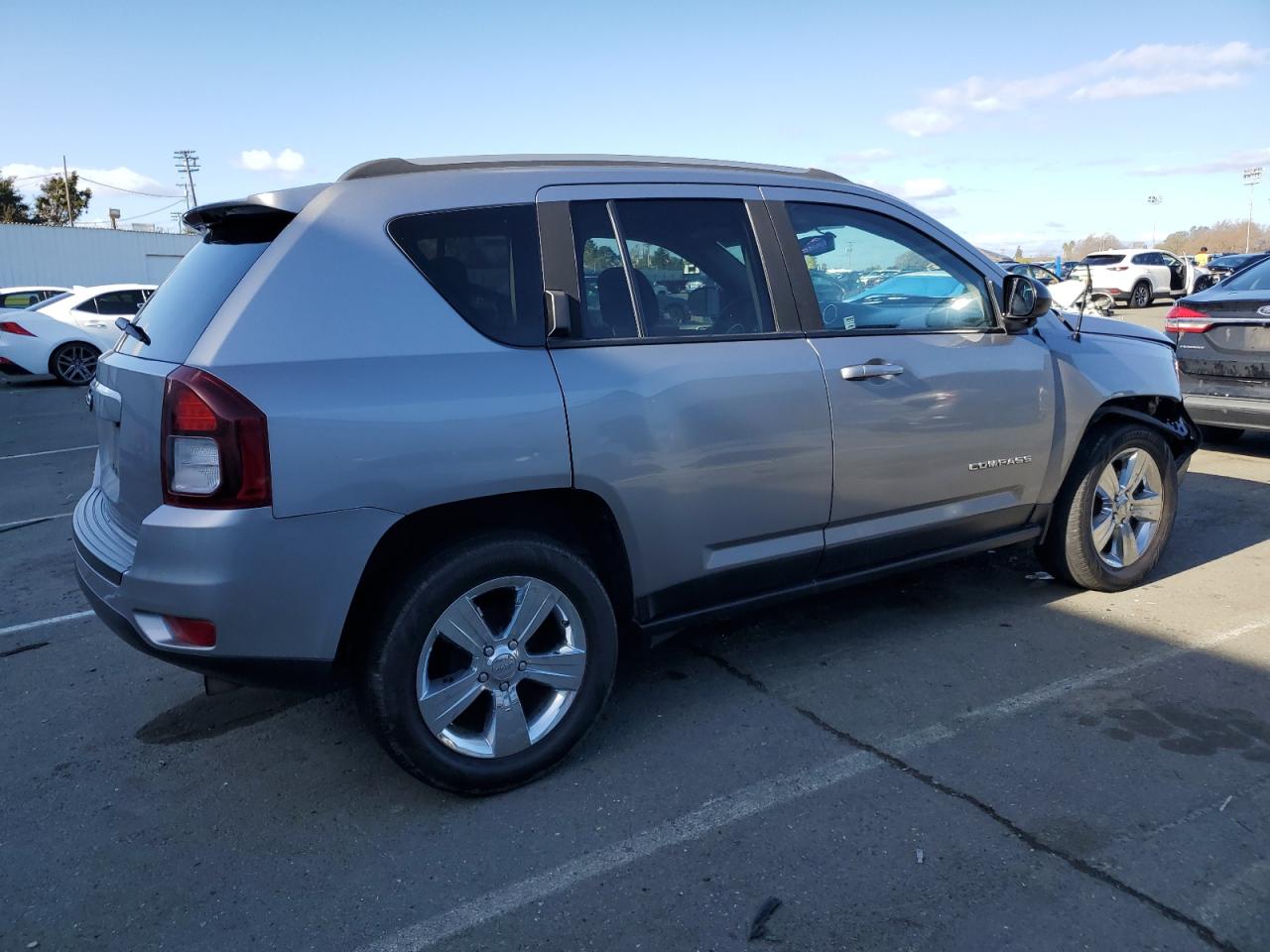 2016 Jeep Compass - Image 3