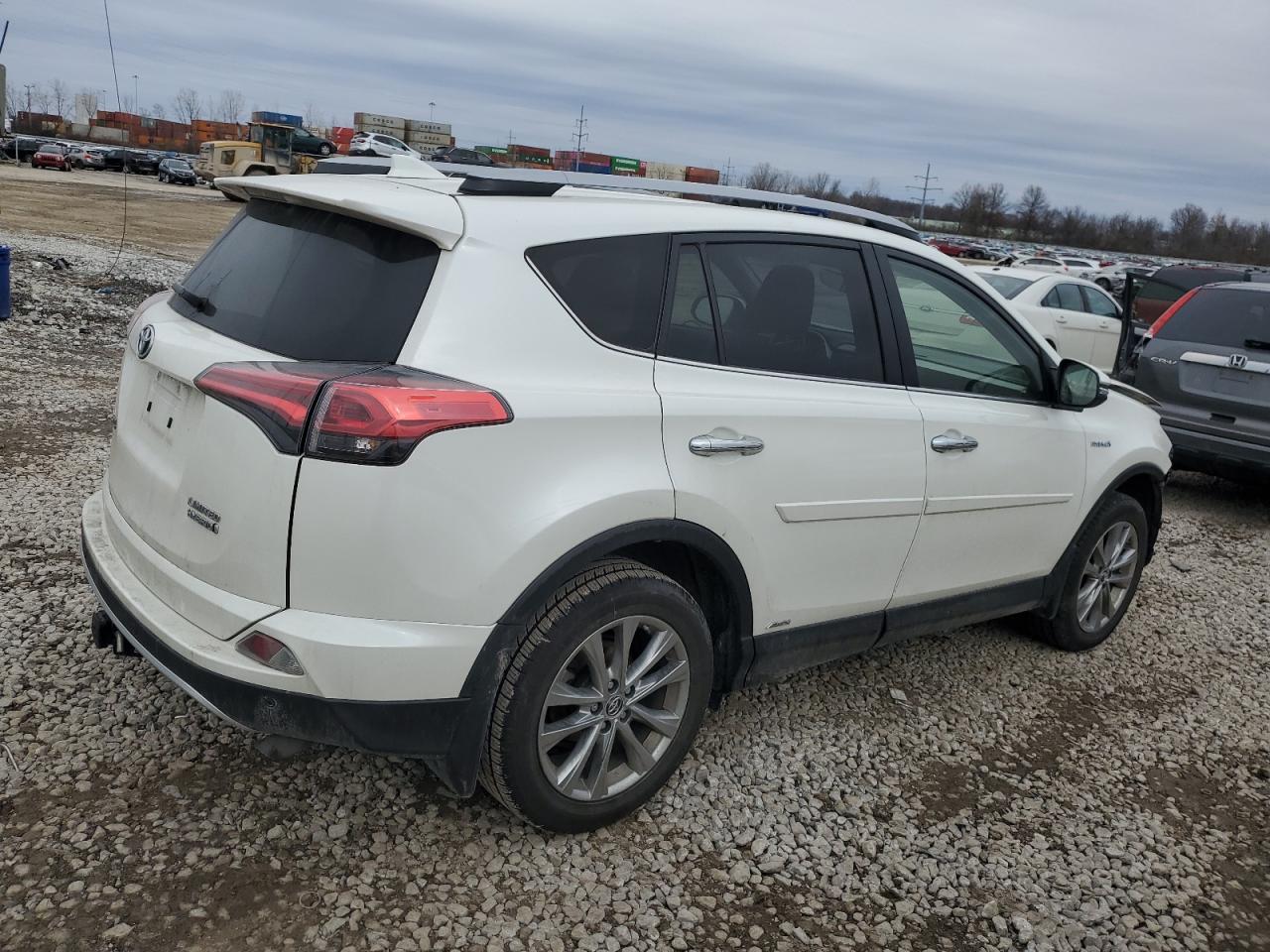 2017 Toyota RAV 4 - Image 3