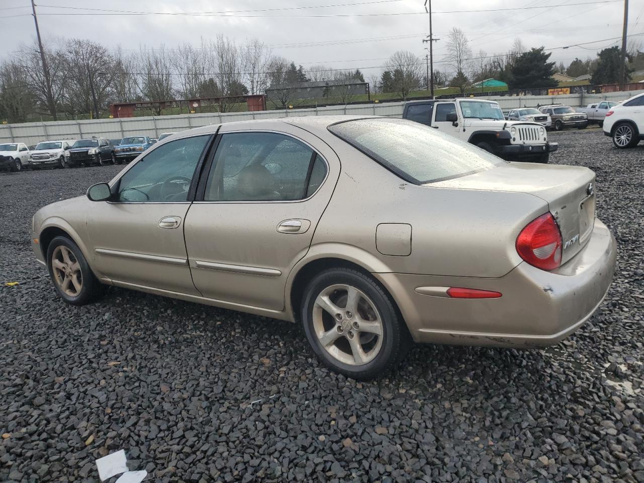 2000 Nissan Maxima - Image 2