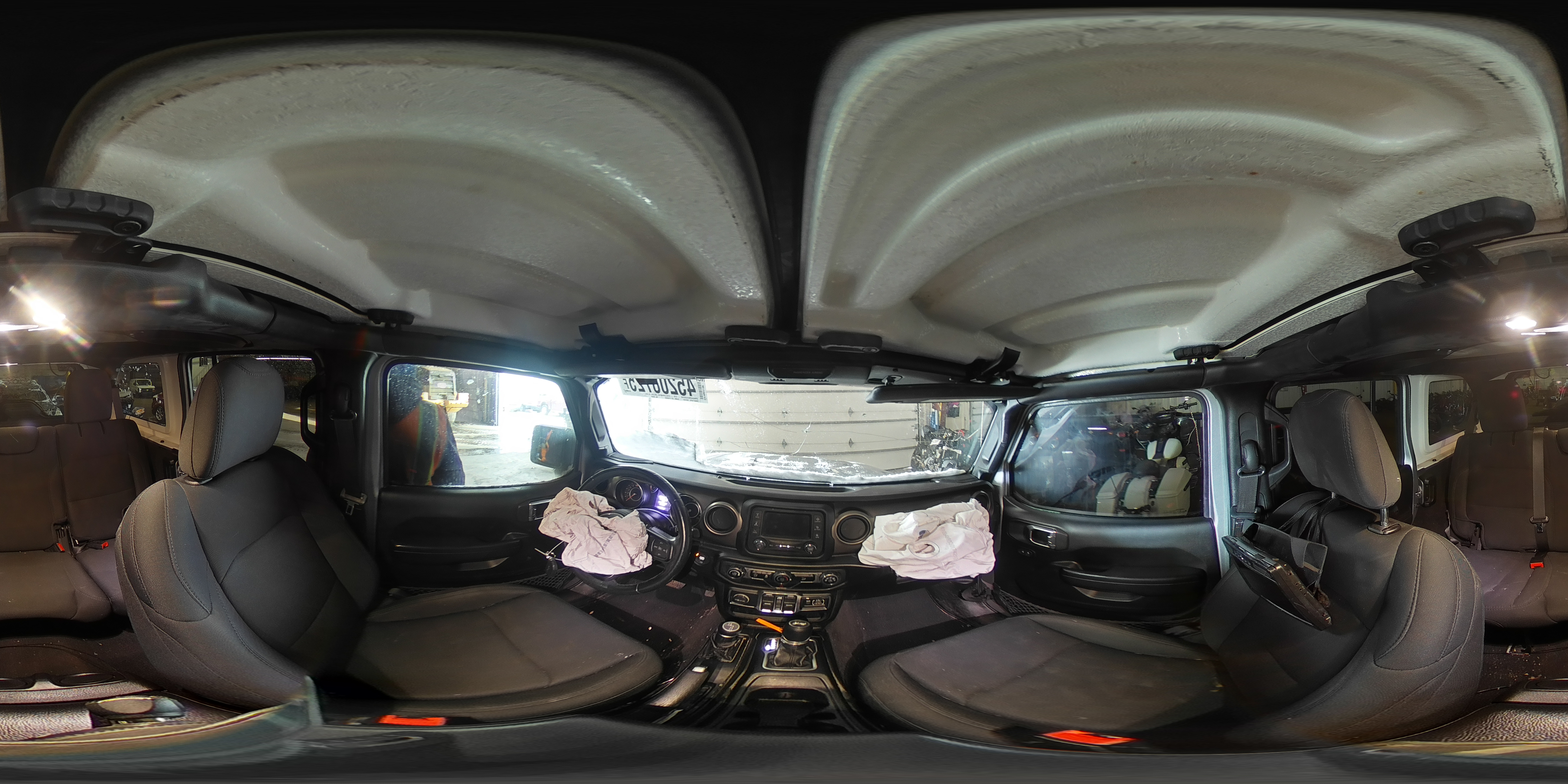 2020 Jeep Wrangler - Image 12