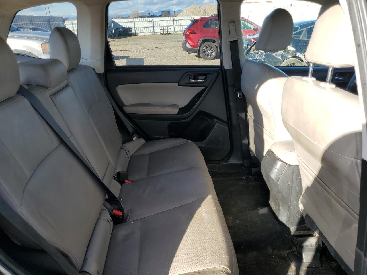 2014 Subaru Forester - Image 10