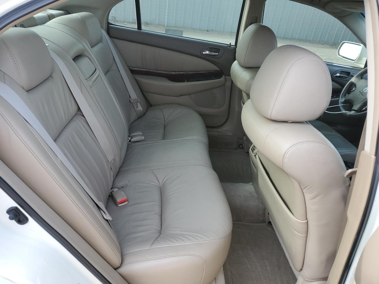 2003 Acura TL - Image 10
