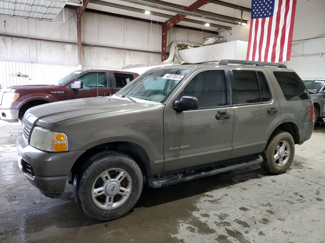 2005 Ford Explorer - Image 1