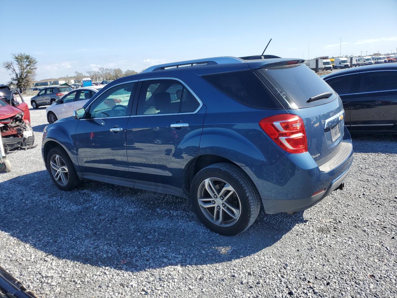 2016 Chevrolet Equinox - Image 2