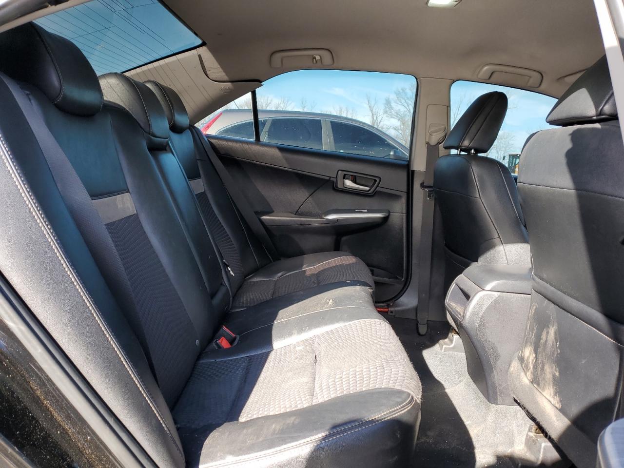 2012 Toyota Camry - Image 10