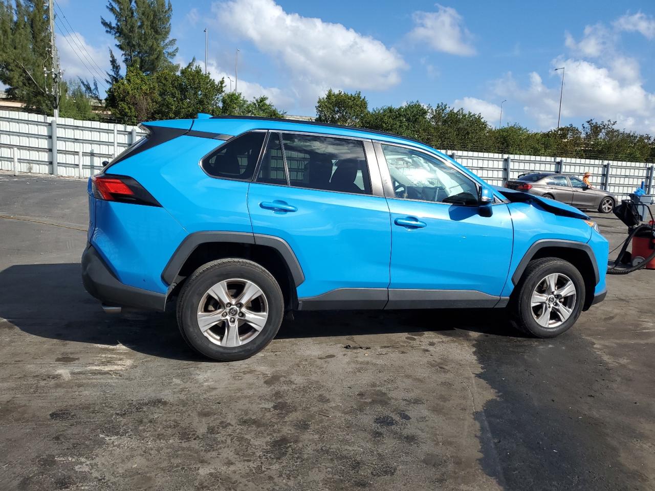 2T3W1RFV4MC088181 TOYOTA RAV4 2021