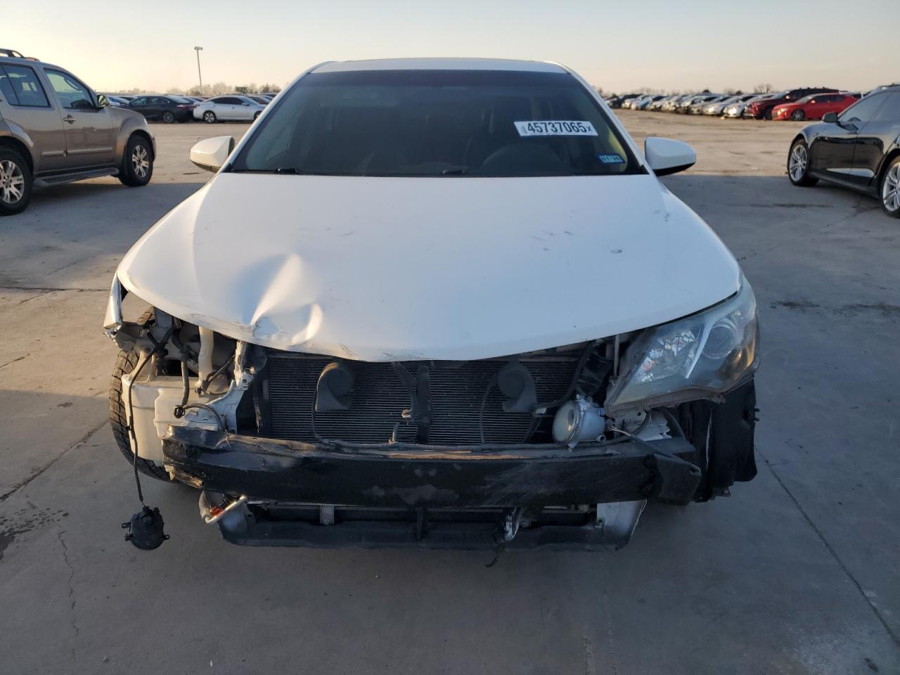2014 Toyota Camry - Image 5