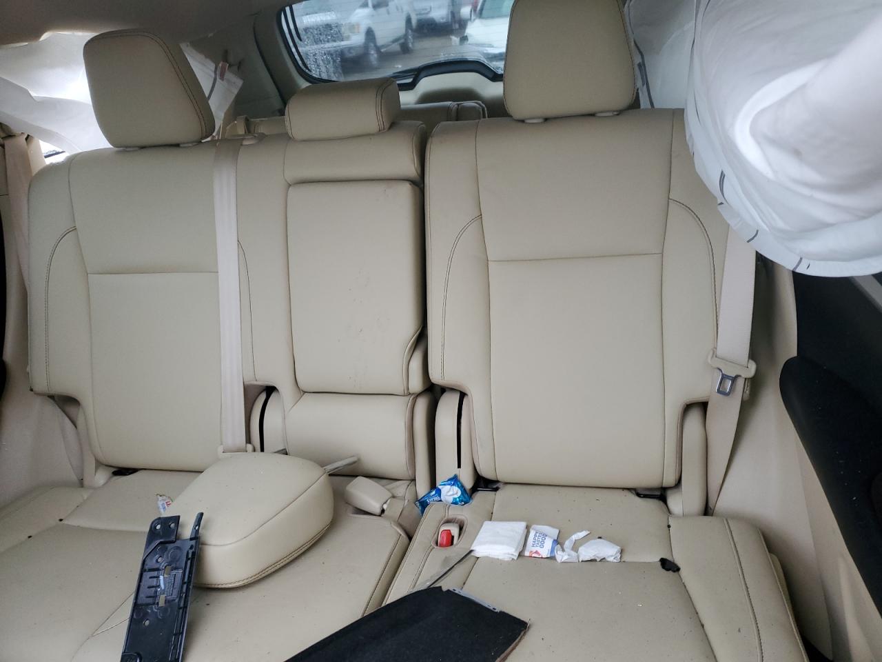 5TDKZRFH6JS282756 TOYOTA HIGHLANDER 2018