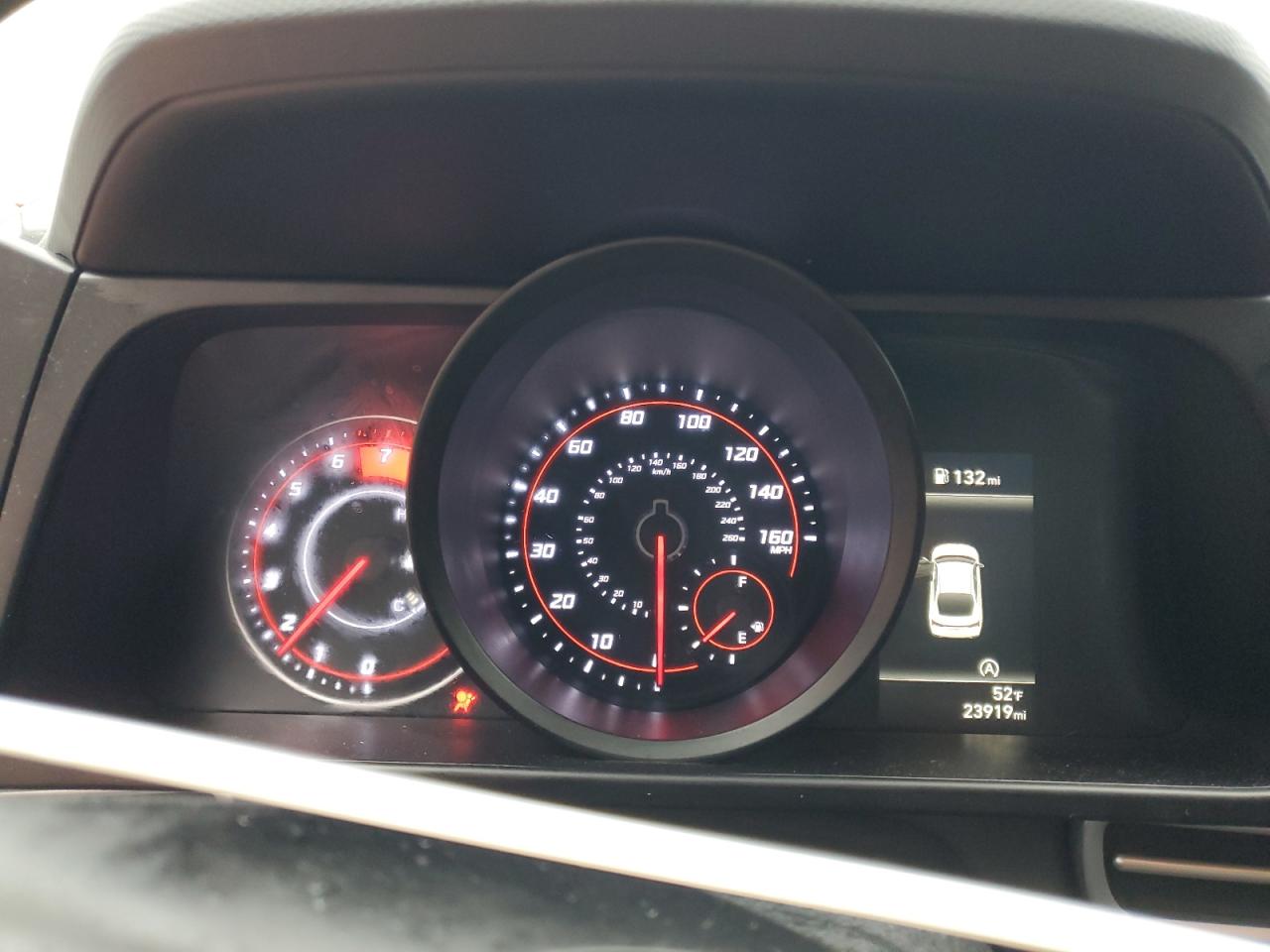 2023 Hyundai Elantra - Image 9