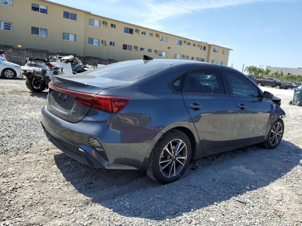 2022 Kia Forte - Image 3