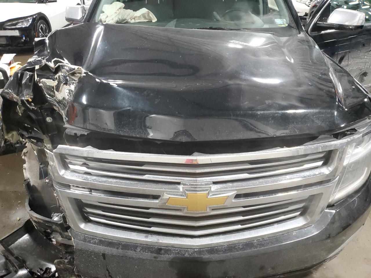 2015 Chevrolet Suburban - Image 12