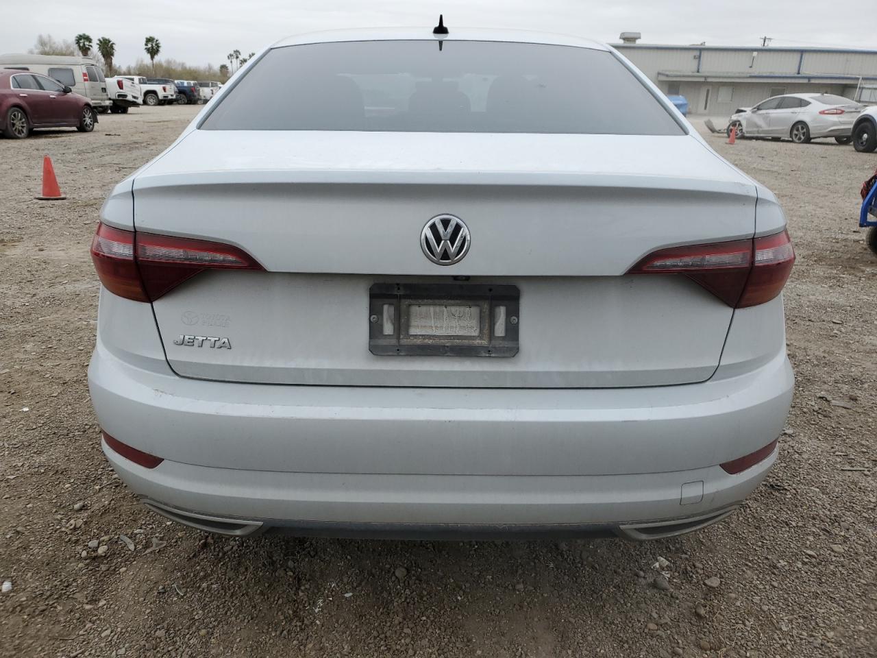 2019 Volkswagen Jetta - Image 6