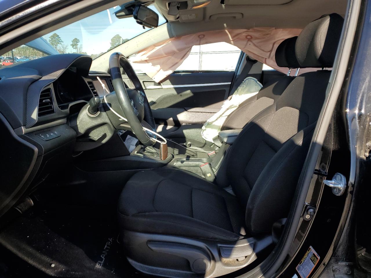 2020 Hyundai Elantra - Image 7