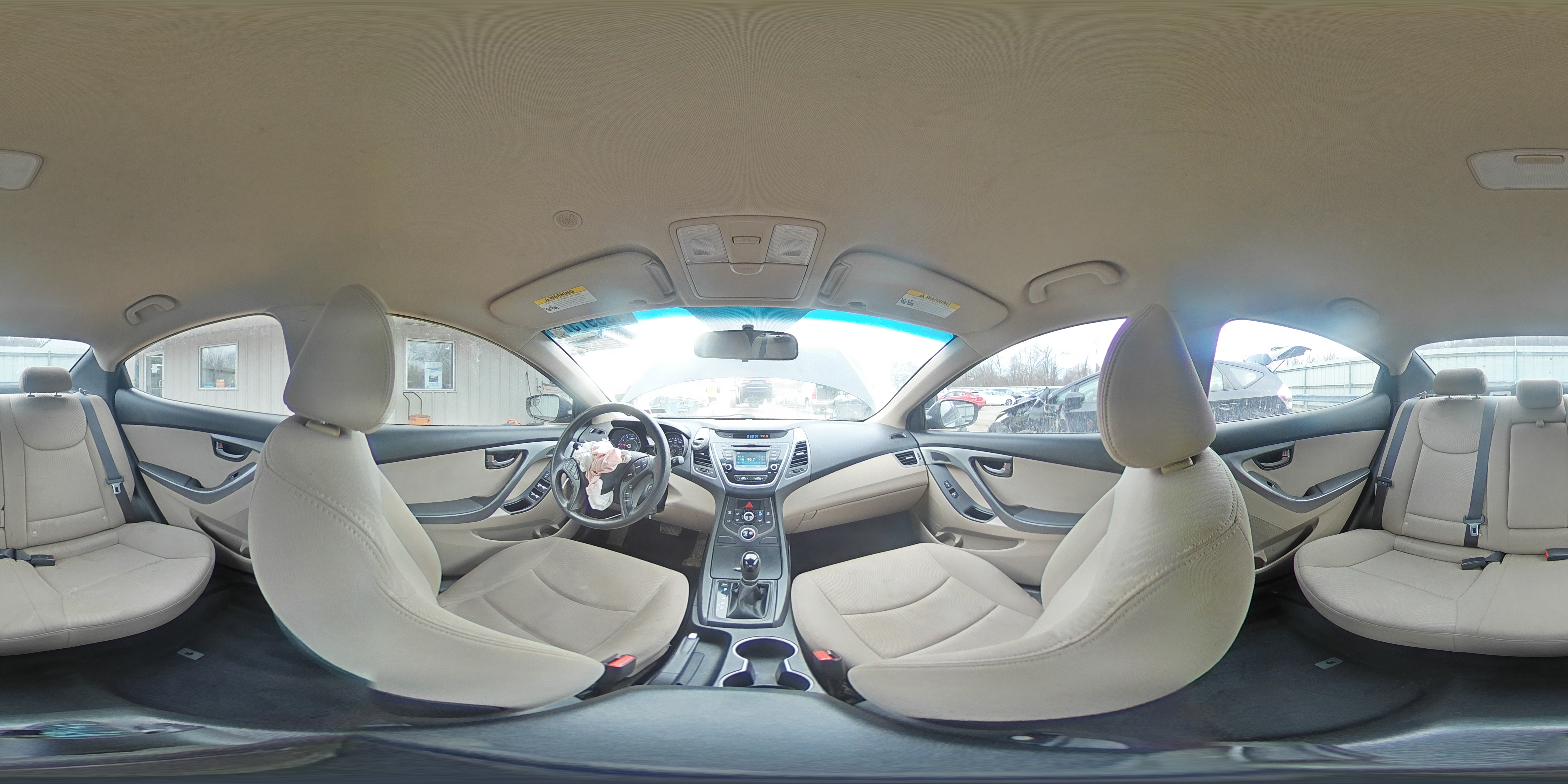 2015 Hyundai Elantra - Image 14