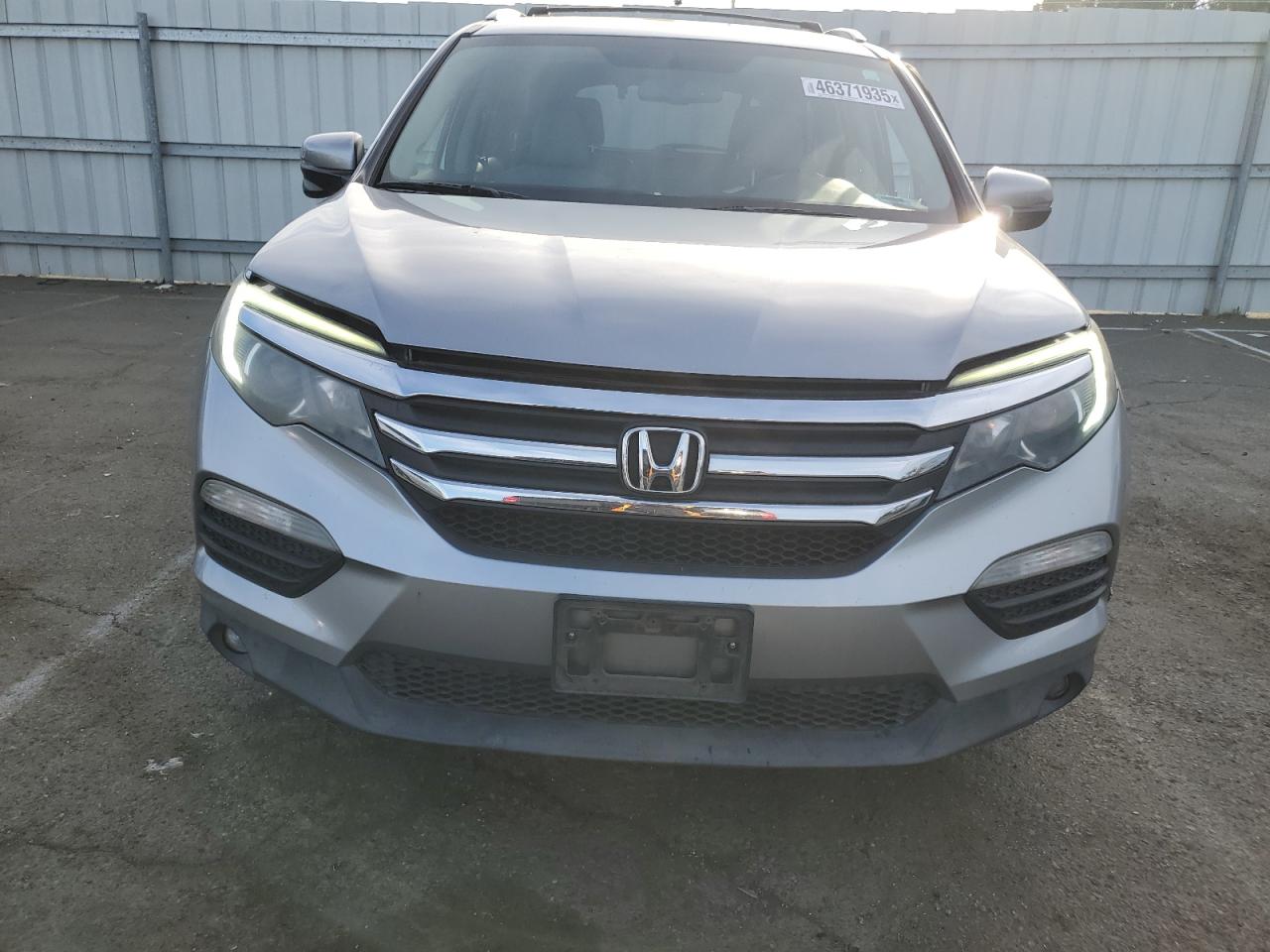 2017 Honda Pilot - Image 5