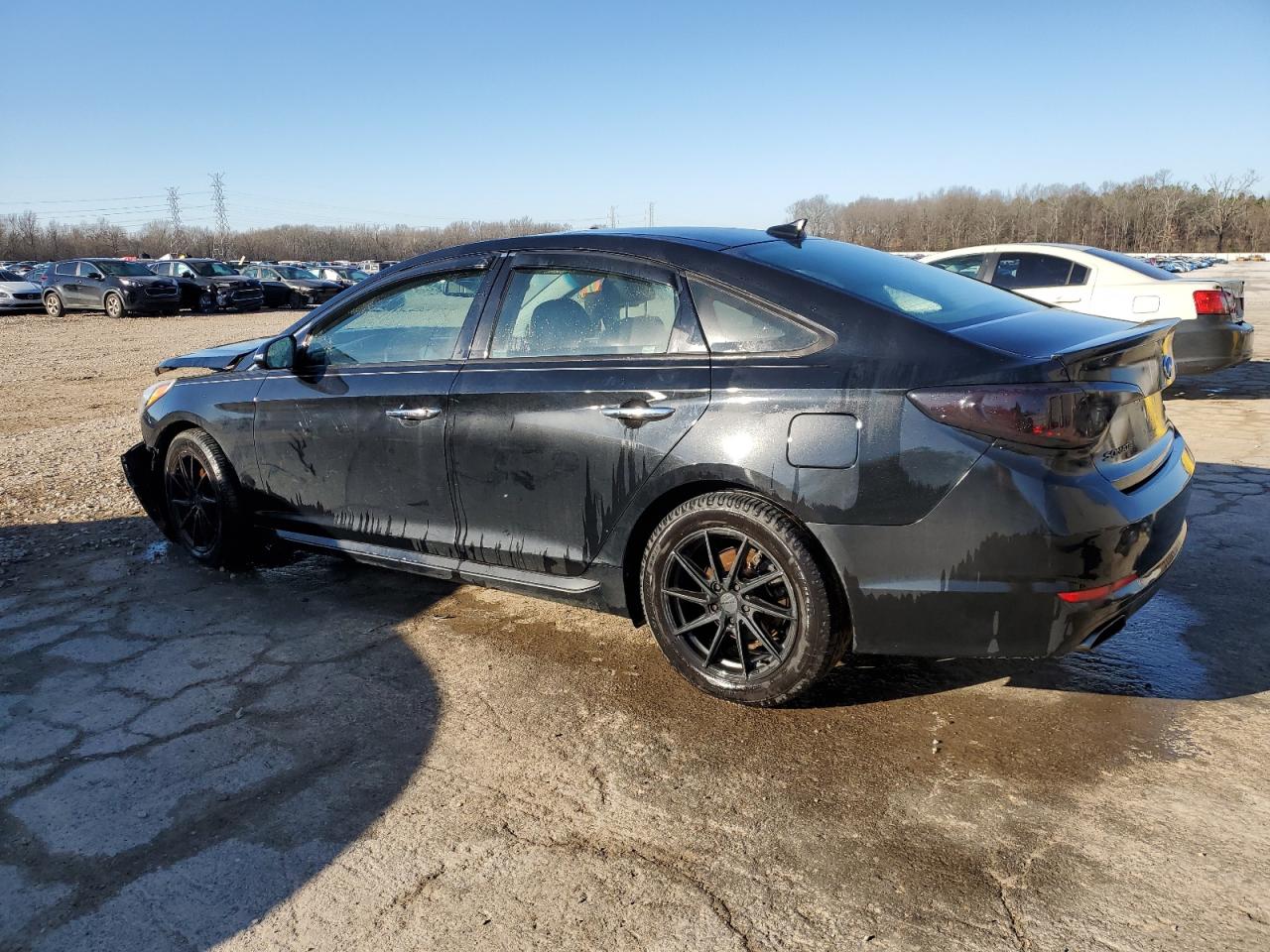2016 Hyundai Sonata - Image 2