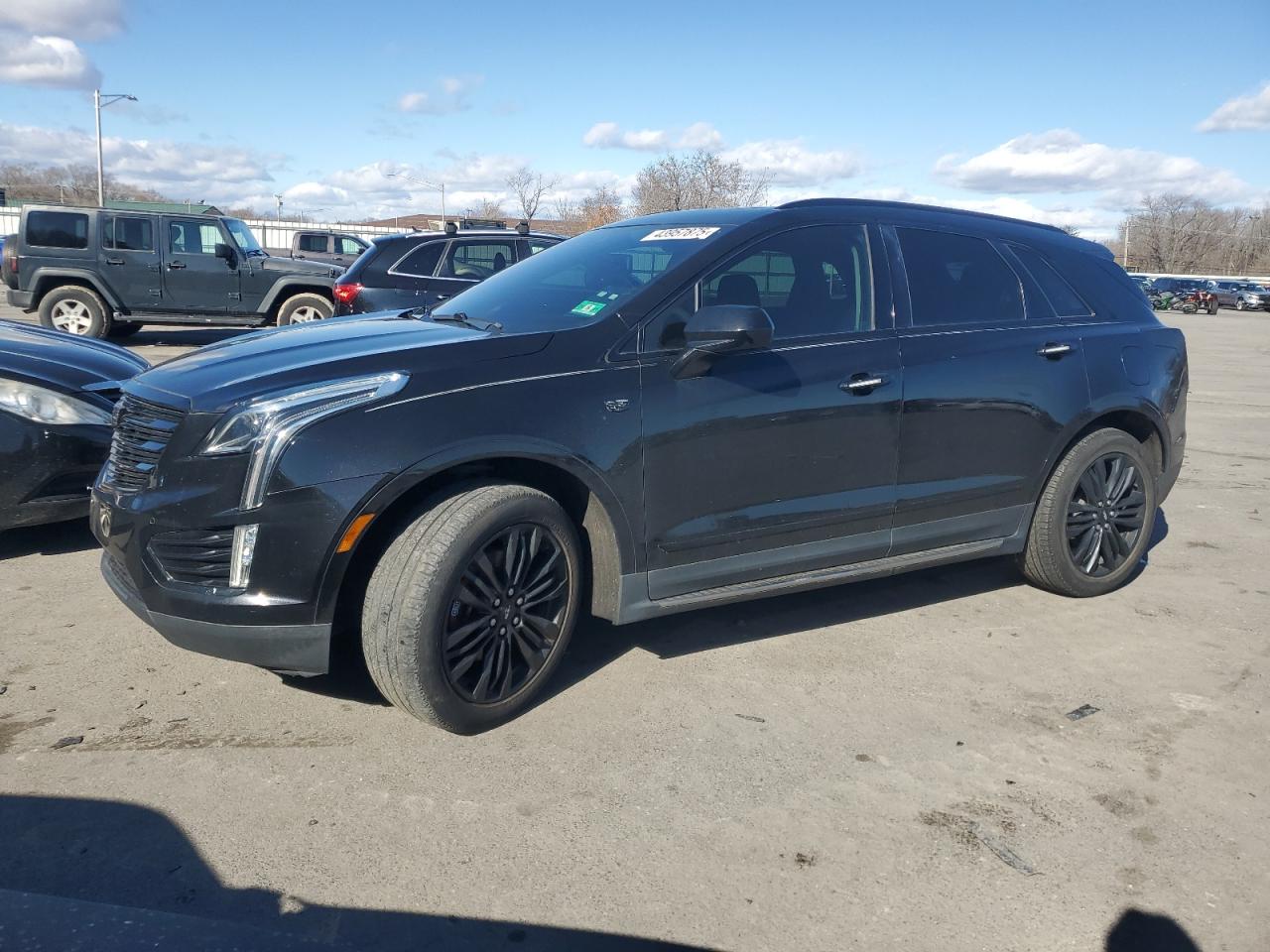 2017 Cadillac XT5 - Image 1