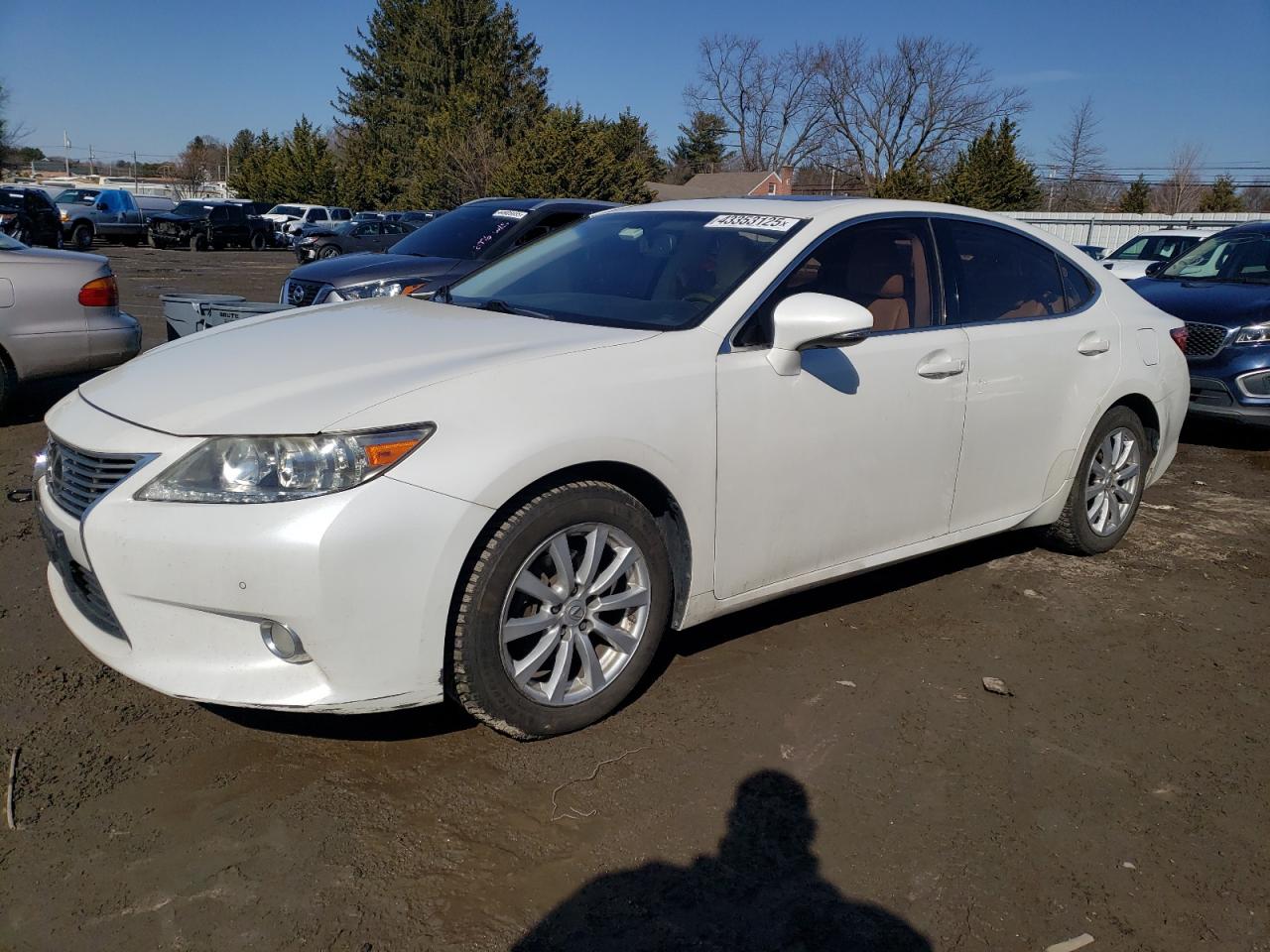 2013 Lexus ES - Image 1