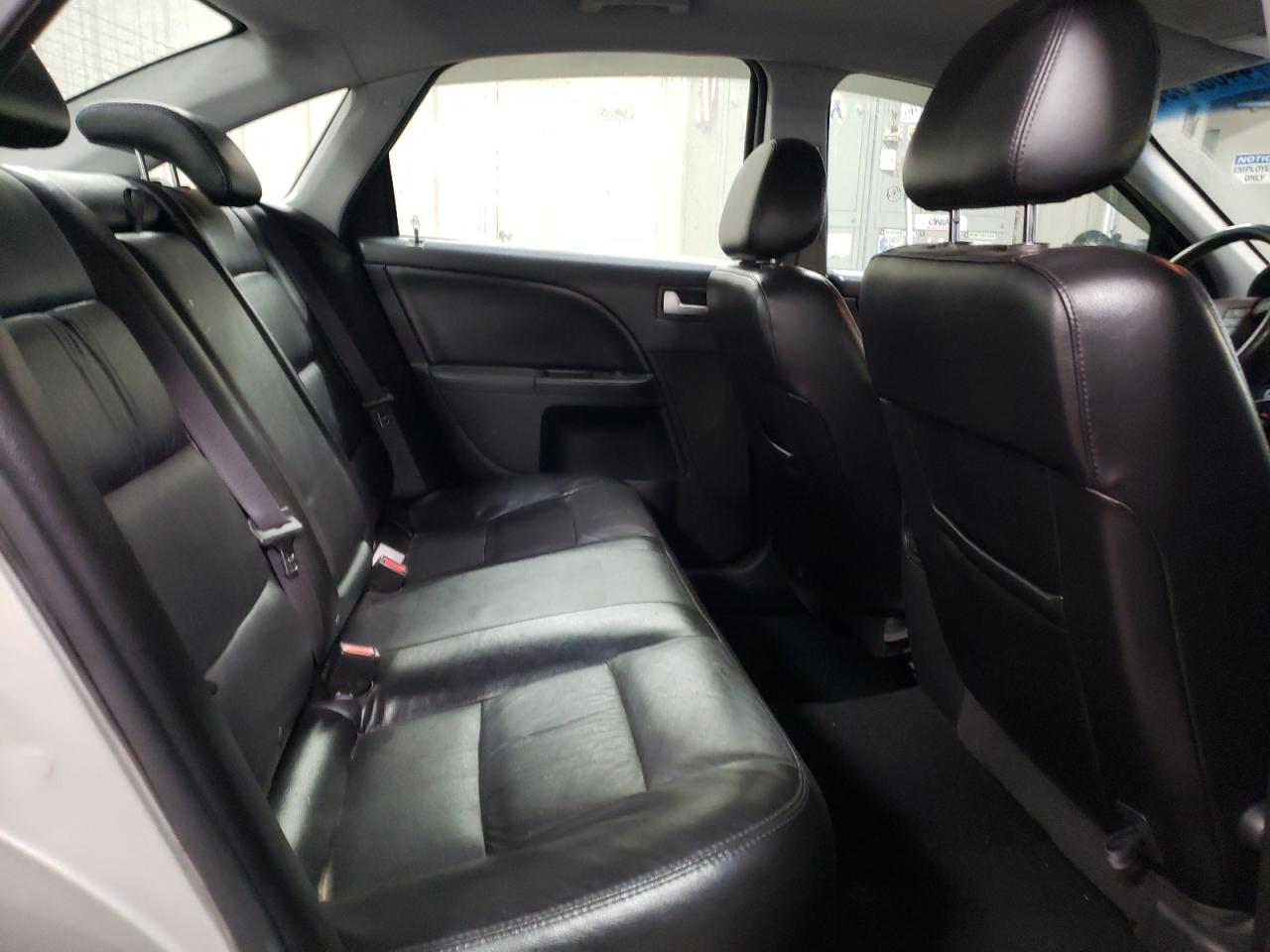 2007 Ford Five Hundred - Image 10