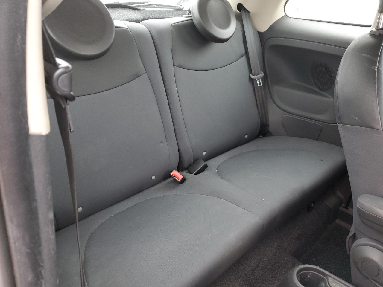 2013 Fiat 500 - Image 10