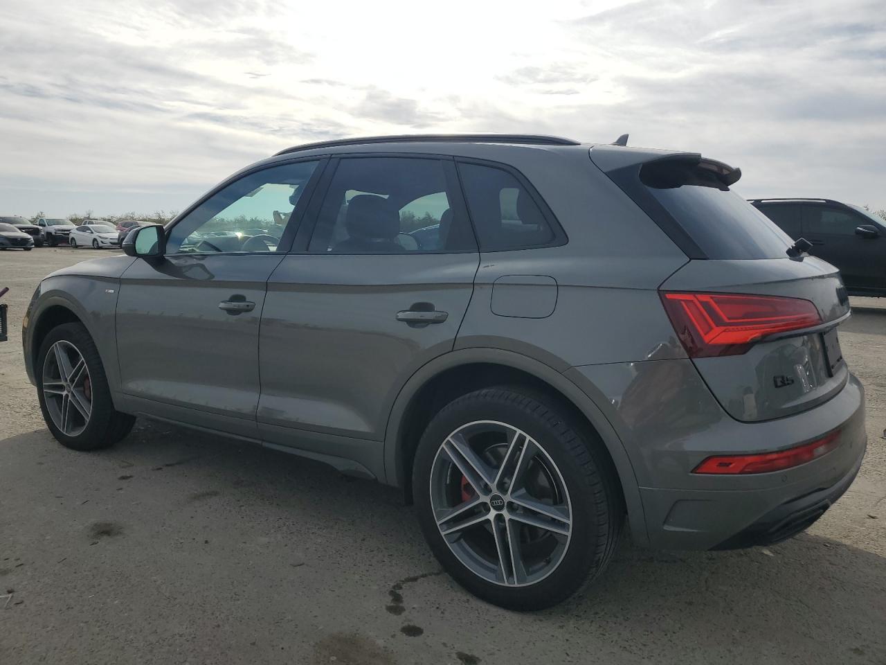 2024 Audi Q5 - Image 2