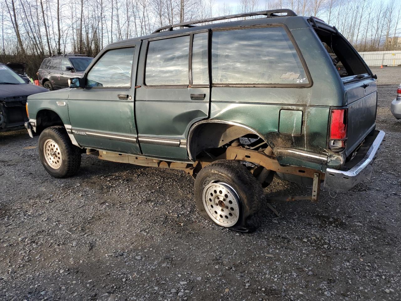 1994 Chevrolet Blazer - Image 2