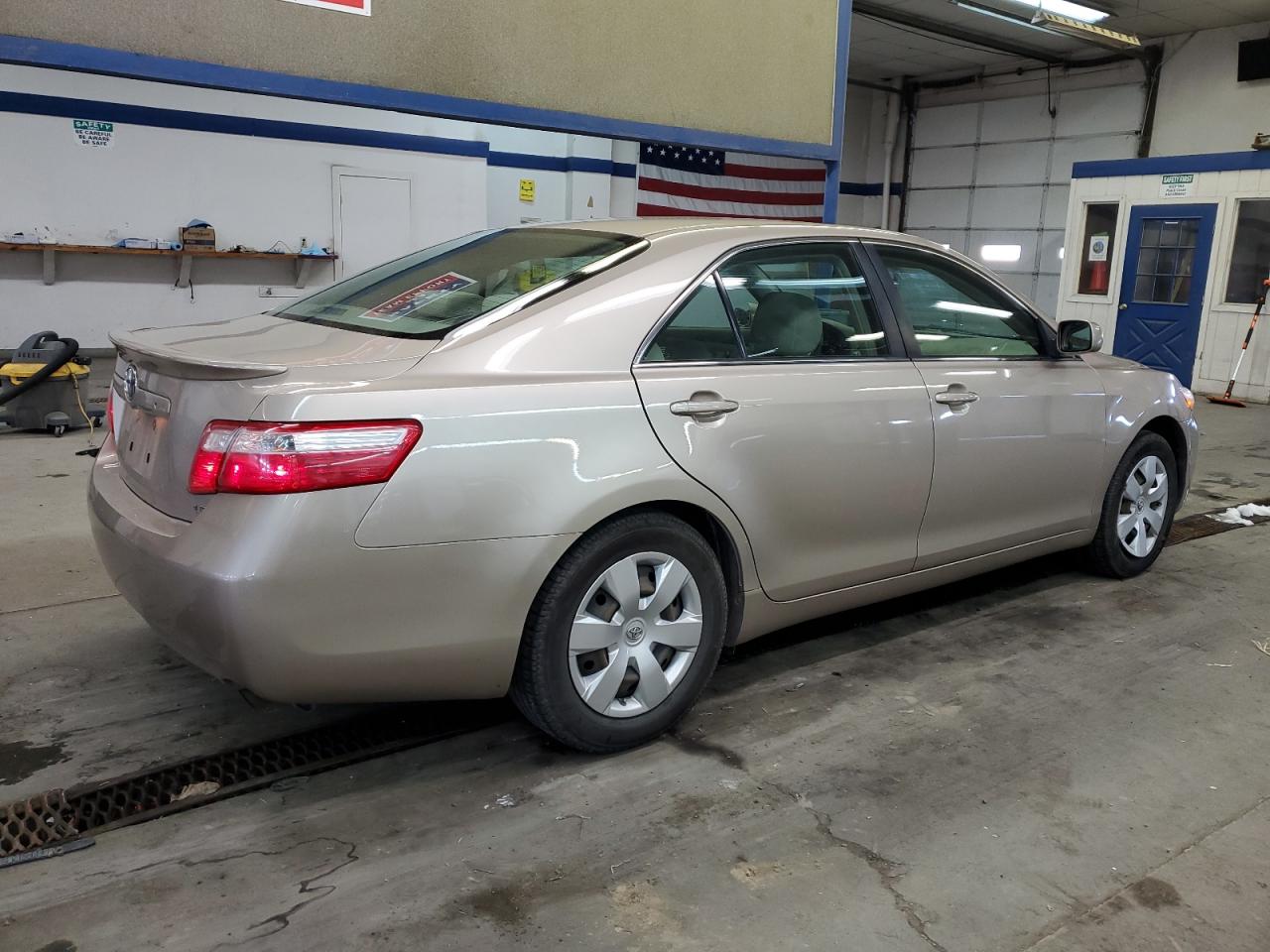 2009 Toyota Camry - Image 3