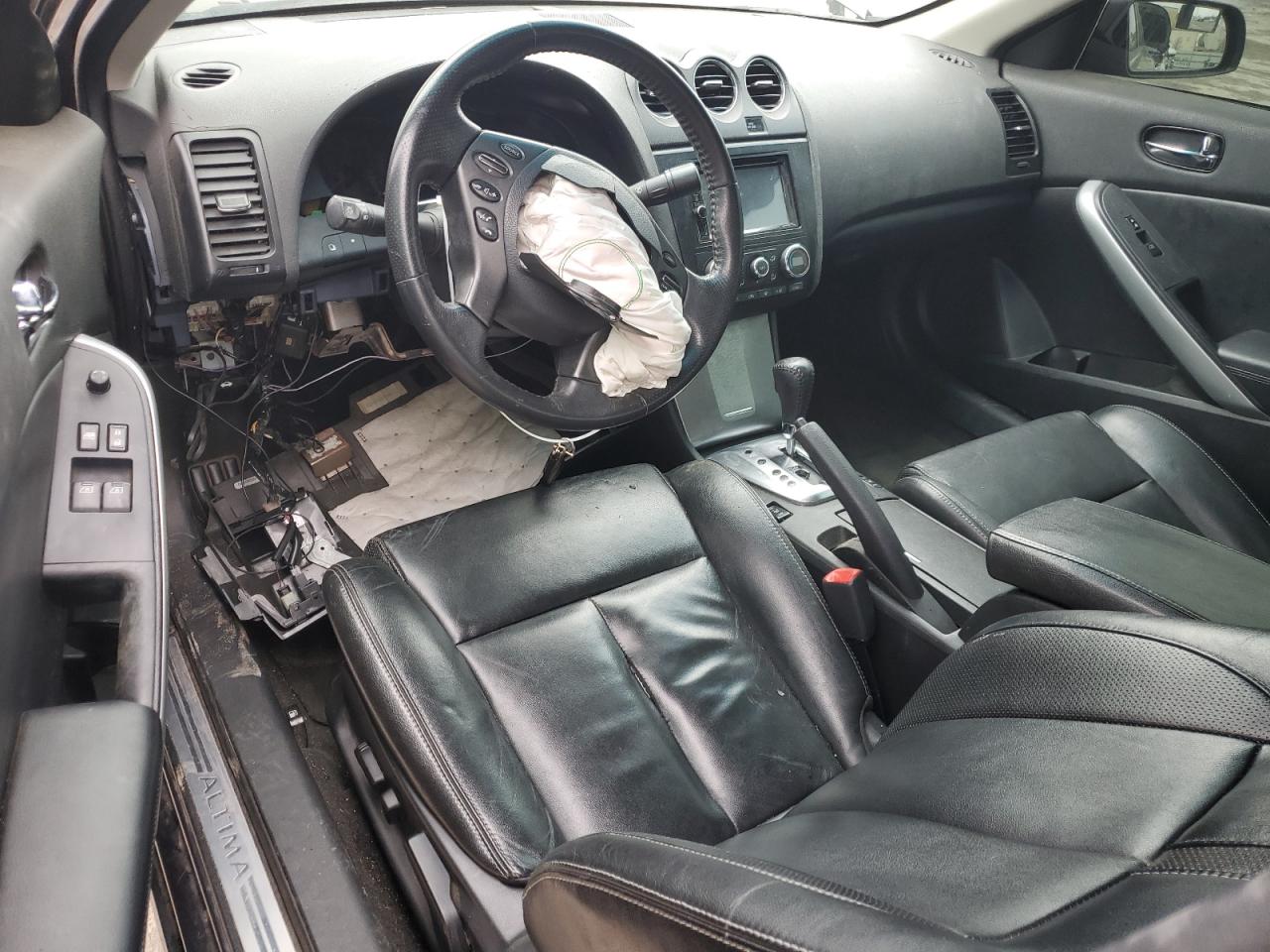 2011 Nissan Altima - Image 8