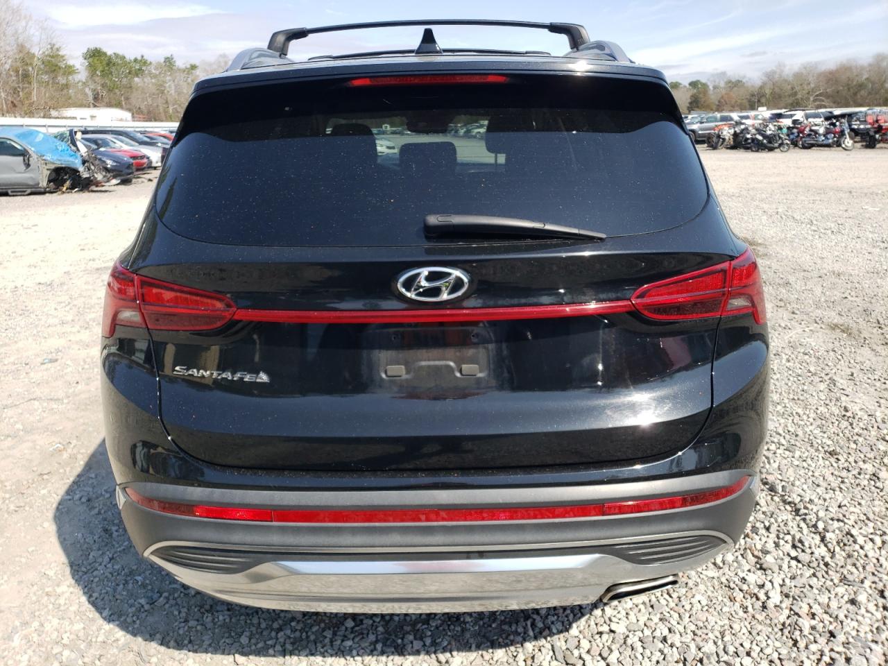 2022 Hyundai Santa Fe - Image 6