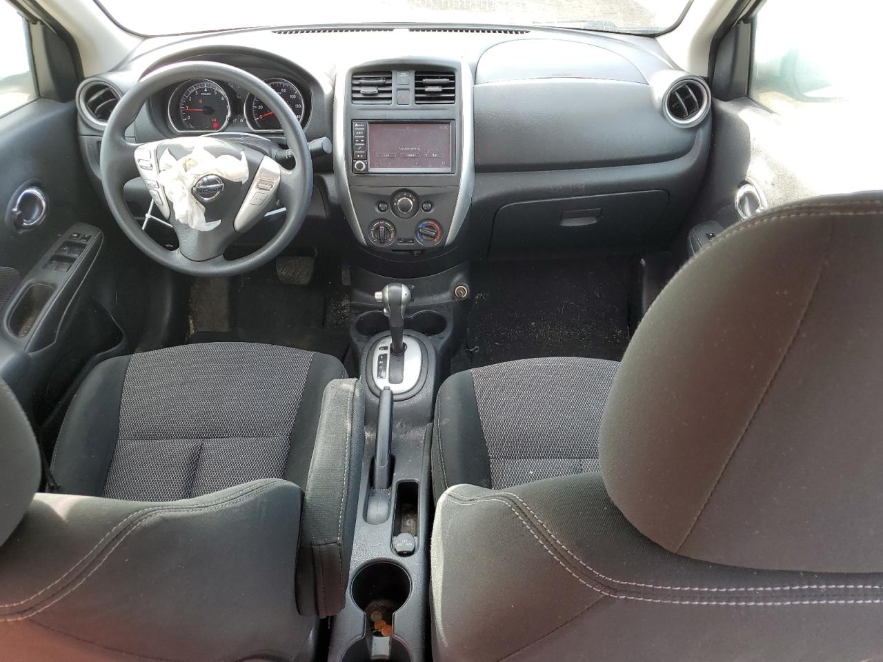 2019 Nissan Versa - Image 8