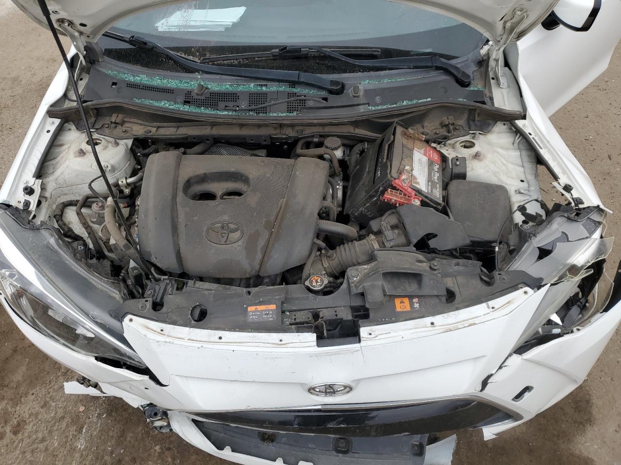 2018 Toyota Yaris - Image 12