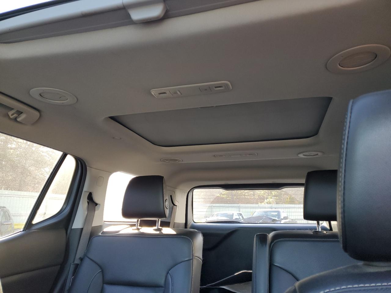 2019 GMC Acadia - Image 10