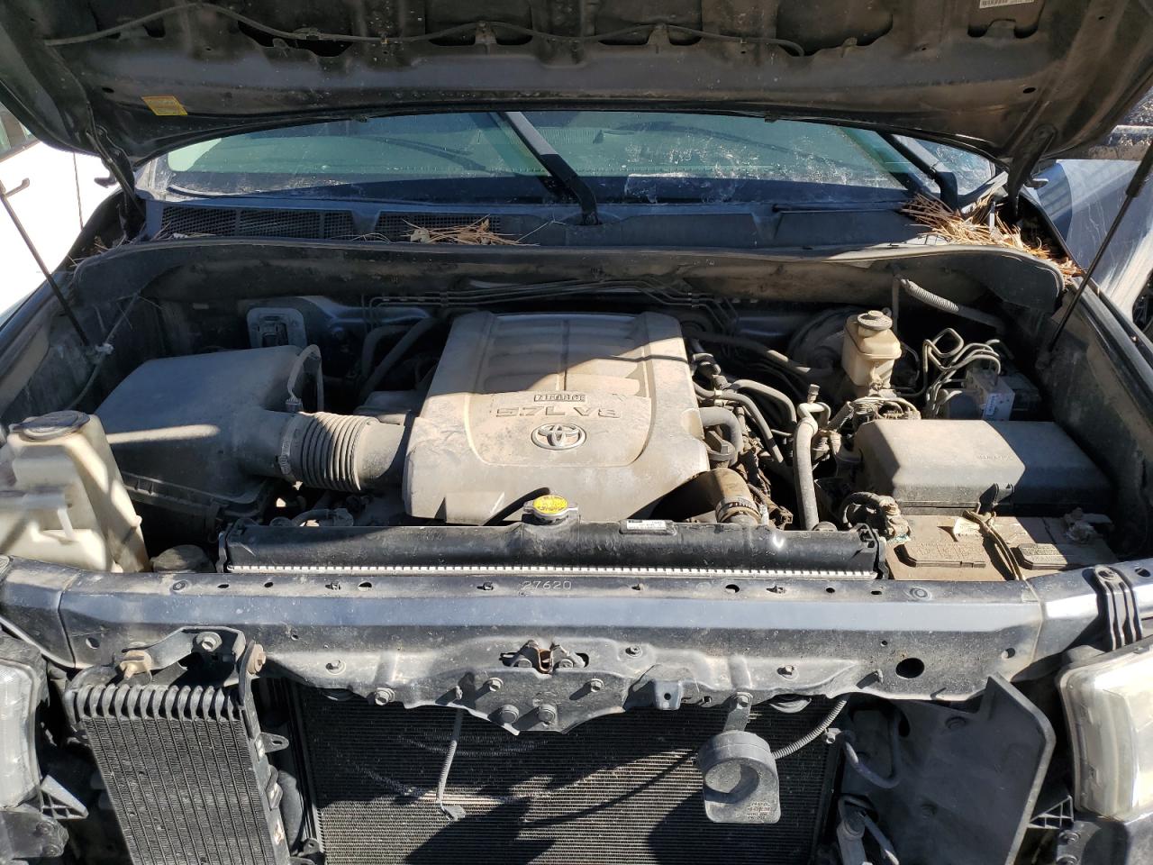 2010 Toyota Tundra - Image 11