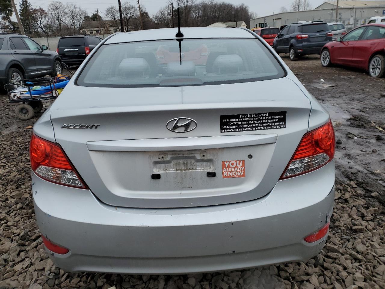 2014 Hyundai Accent - Image 6